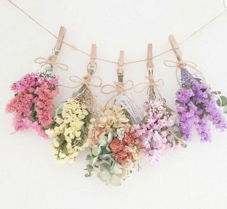 色とりどりの花束